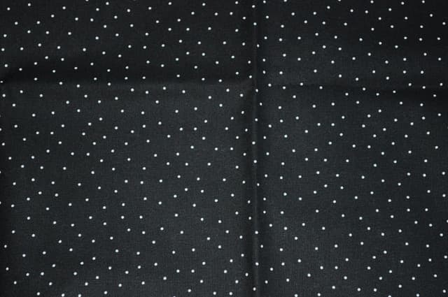Tiny Dots Black